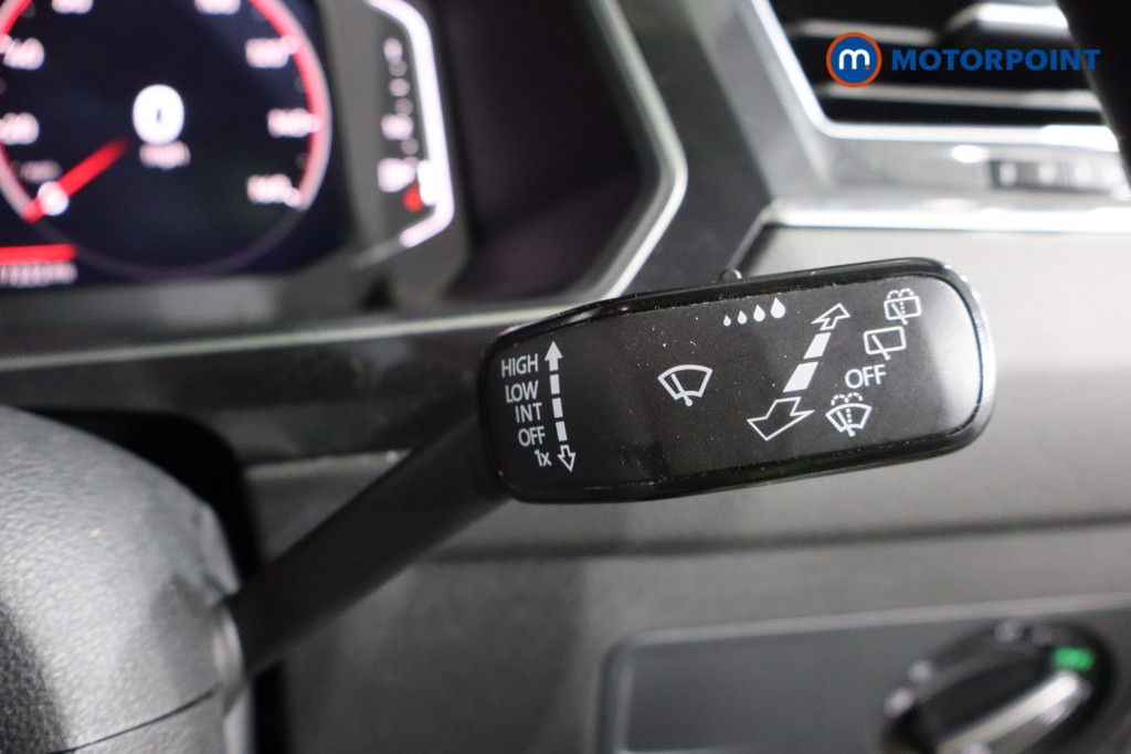 Volkswagen Tiguan R-Line Automatic Petrol SUV - Stock Number (1600352) - 16th supplementary image