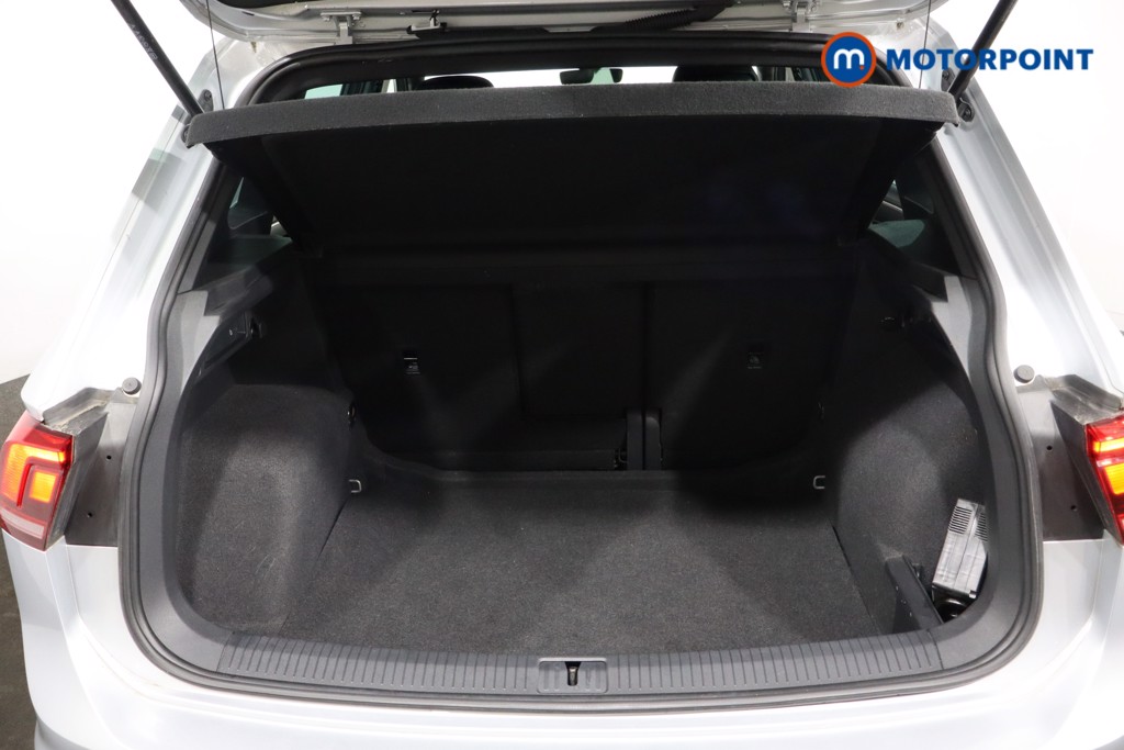 Volkswagen Tiguan R-Line Automatic Petrol SUV - Stock Number (1600352) - 24th supplementary image