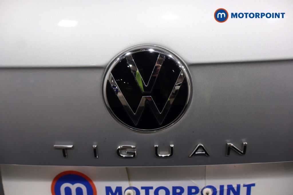 Volkswagen Tiguan R-Line Automatic Petrol SUV - Stock Number (1600352) - 31st supplementary image
