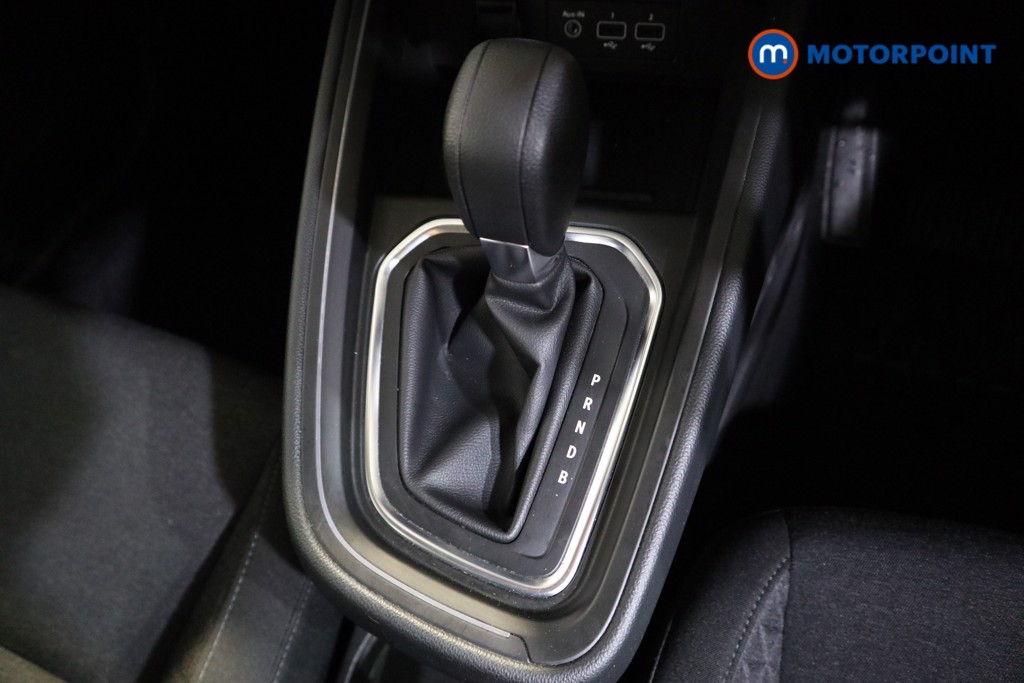 Renault Clio Evolution Automatic Petrol-Electric Hybrid Hatchback - Stock Number (1600446) - 10th supplementary image