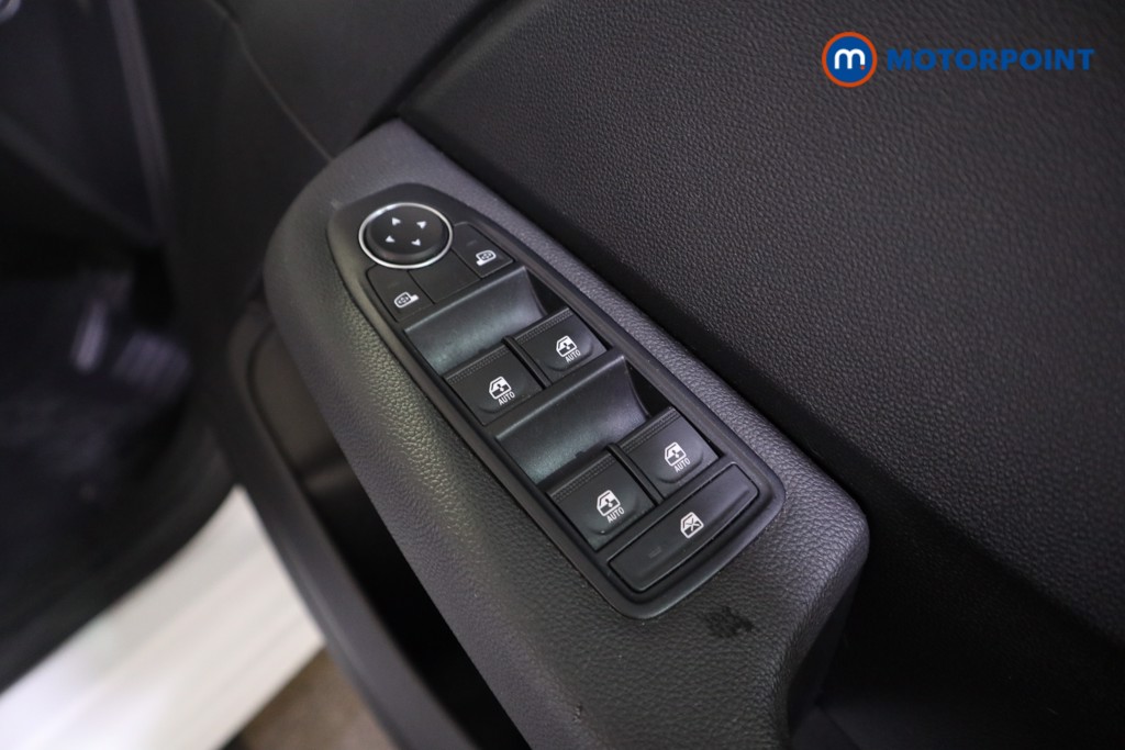 Renault Clio Evolution Automatic Petrol-Electric Hybrid Hatchback - Stock Number (1600446) - 12th supplementary image