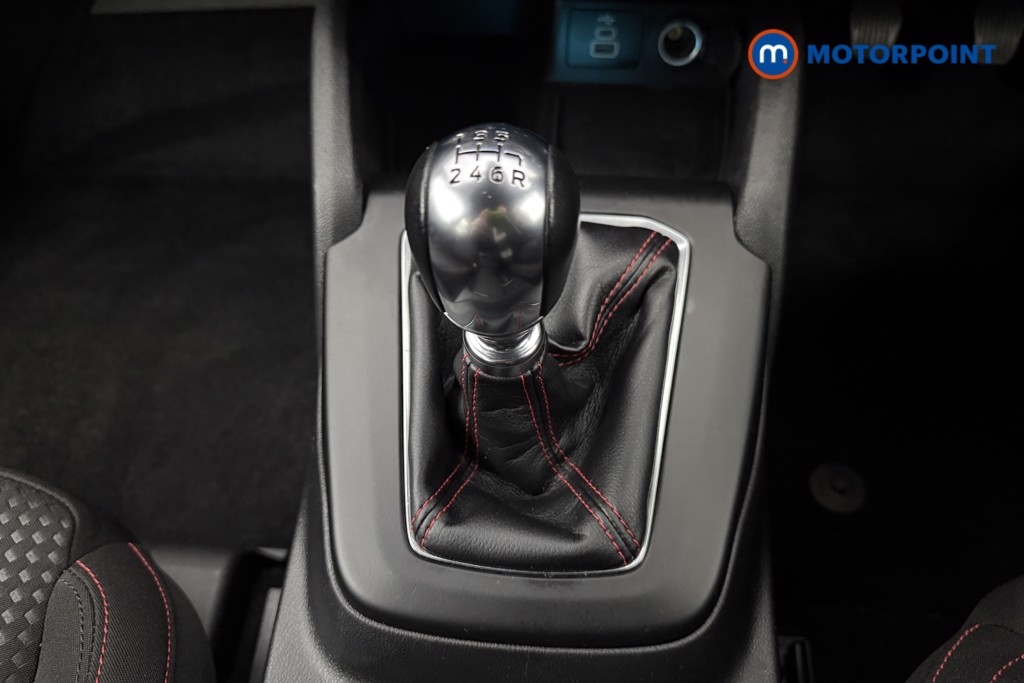 Ford Focus St-Line Manual Petrol Estate - Stock Number (1600506) - 7th supplementary image