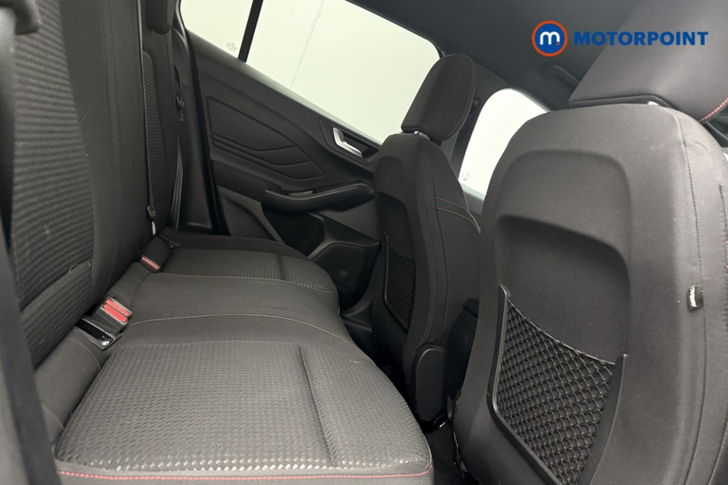 Ford Focus St-Line Manual Petrol Estate - Stock Number (1600506) - 9th supplementary image