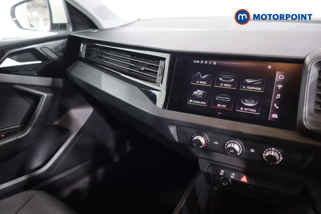 Audi A1 Technik Manual Petrol Hatchback - Stock Number (1600531) - 3rd supplementary image