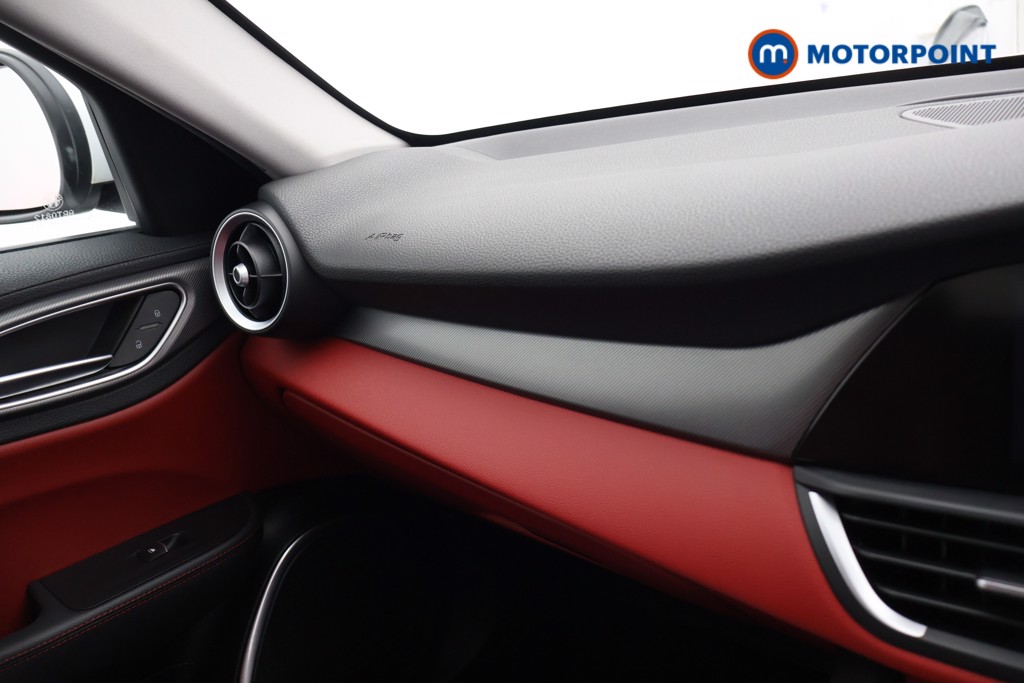 Alfa Romeo Giulia Sprint Automatic Petrol Saloon - Stock Number (1600612) - 12th supplementary image