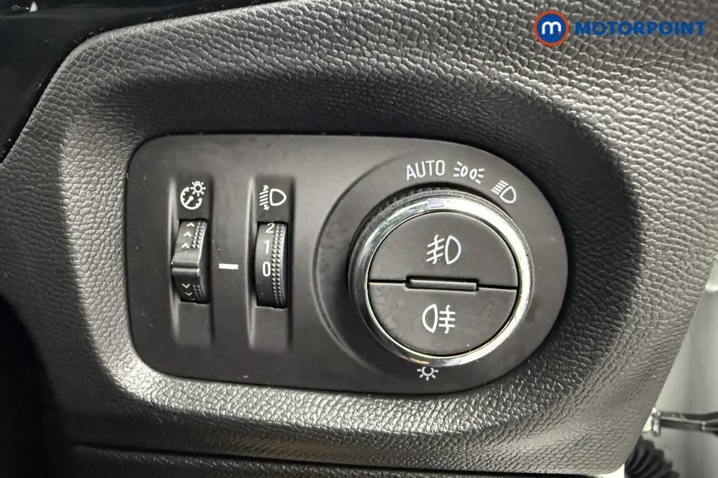 Vauxhall Corsa GS Manual Petrol Hatchback - Stock Number (1600786) - 13th supplementary image