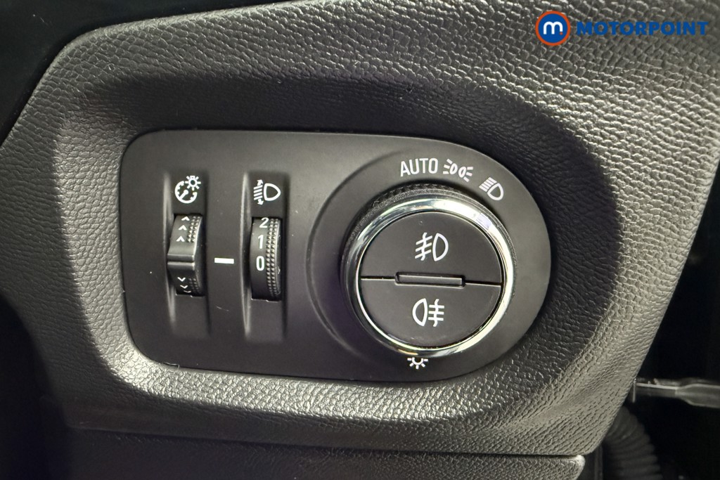 Vauxhall Corsa GS Manual Petrol Hatchback - Stock Number (1600853) - 13th supplementary image