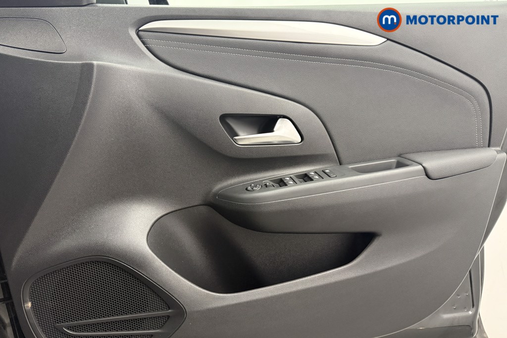 Vauxhall Corsa GS Manual Petrol Hatchback - Stock Number (1600853) - 14th supplementary image