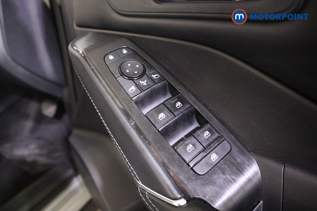 Nissan Qashqai N-Connecta Automatic Petrol-Electric Hybrid SUV - Stock Number (1601136) - 12th supplementary image