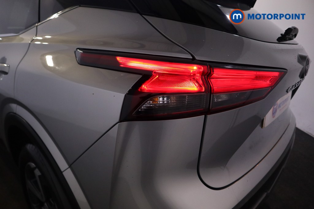 Nissan Qashqai N-Connecta Automatic Petrol-Electric Hybrid SUV - Stock Number (1601136) - 25th supplementary image