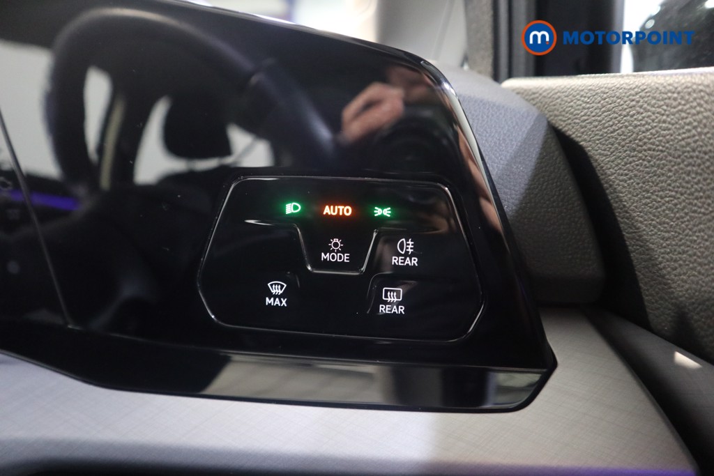 Volkswagen Golf Life Manual Petrol Hatchback - Stock Number (1601180) - 7th supplementary image