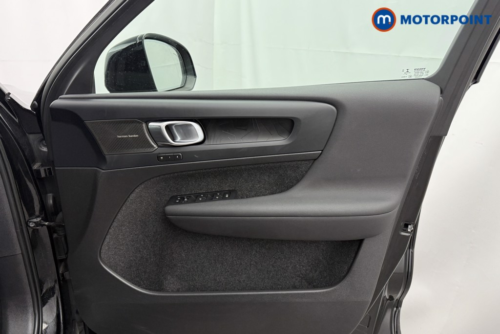 Volvo Xc40 Ultimate Automatic Petrol Plug-In Hybrid SUV - Stock Number (1601389) - 17th supplementary image