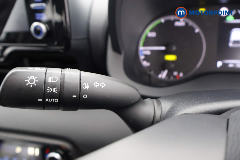 Toyota Yaris Icon Automatic Petrol-Electric Hybrid Hatchback - Stock Number (1601675) - 5th supplementary image
