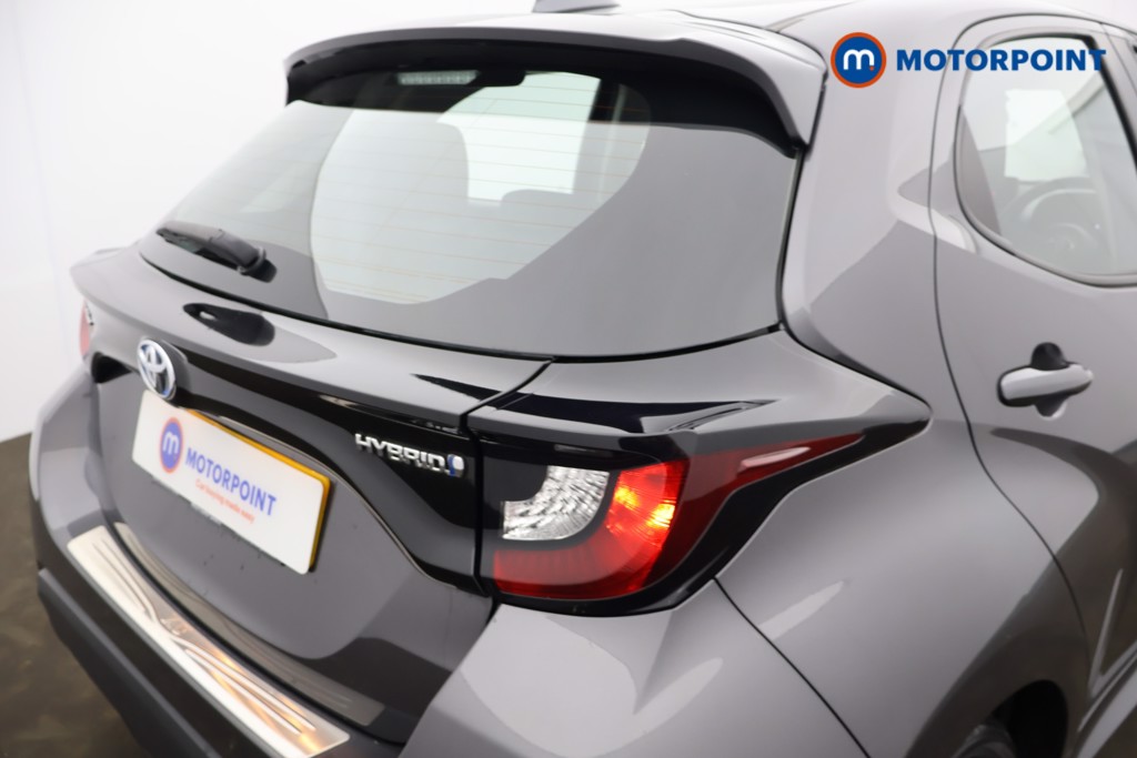 Toyota Yaris Icon Automatic Petrol-Electric Hybrid Hatchback - Stock Number (1601675) - 22nd supplementary image