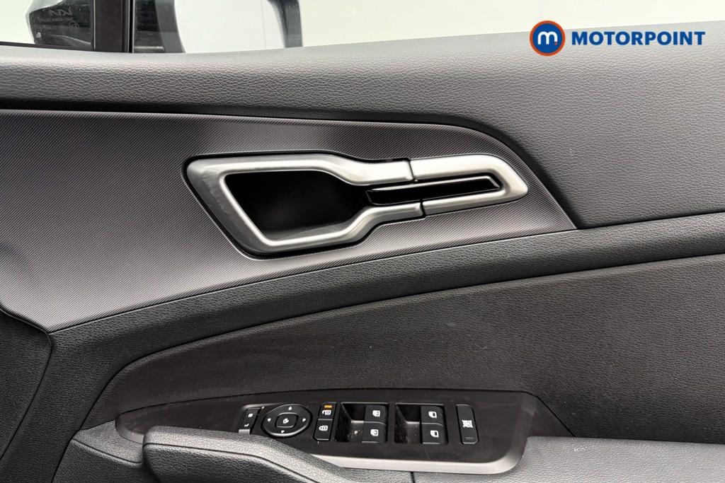 KIA Sportage Pure Automatic Petrol-Electric Hybrid SUV - Stock Number (1602038) - 35th supplementary image