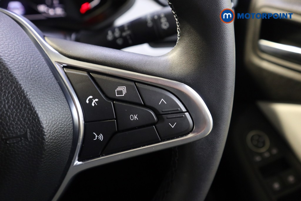 Renault Clio Techno Manual Petrol Hatchback - Stock Number (1602513) - 4th supplementary image