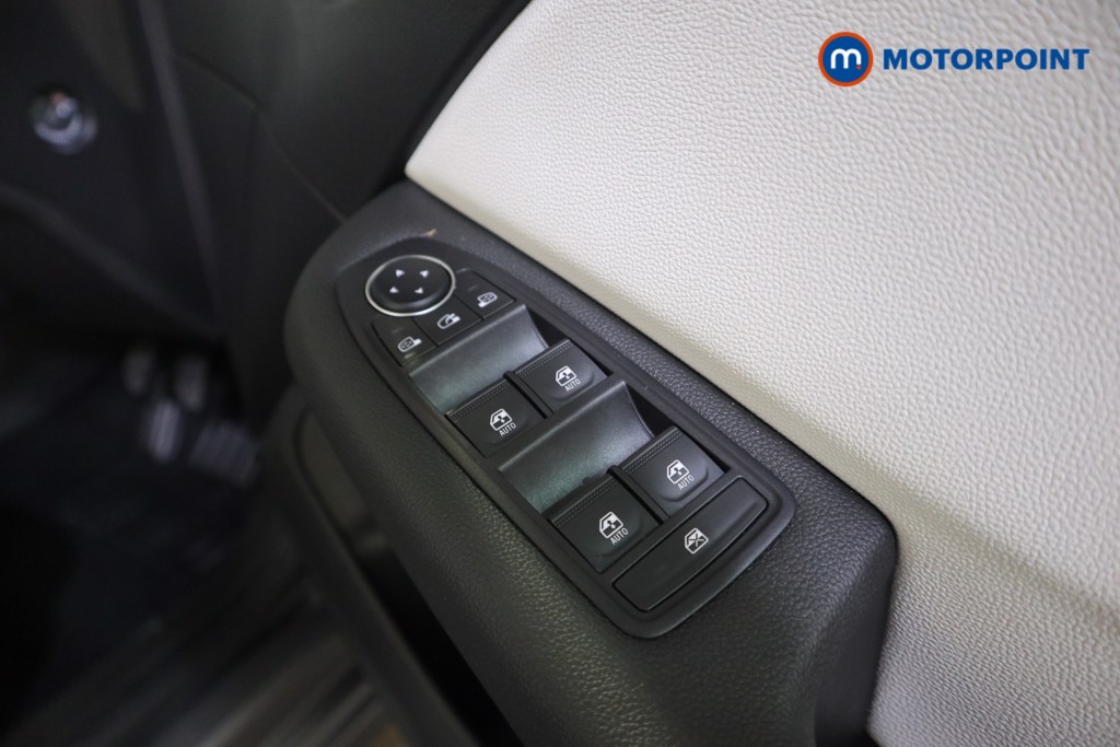 Renault Clio Techno Manual Petrol Hatchback - Stock Number (1602513) - 12th supplementary image