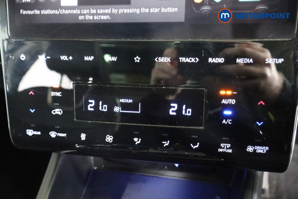 Hyundai Tucson Ultimate Automatic Petrol-Electric Hybrid SUV - Stock Number (1602732) - 12th supplementary image