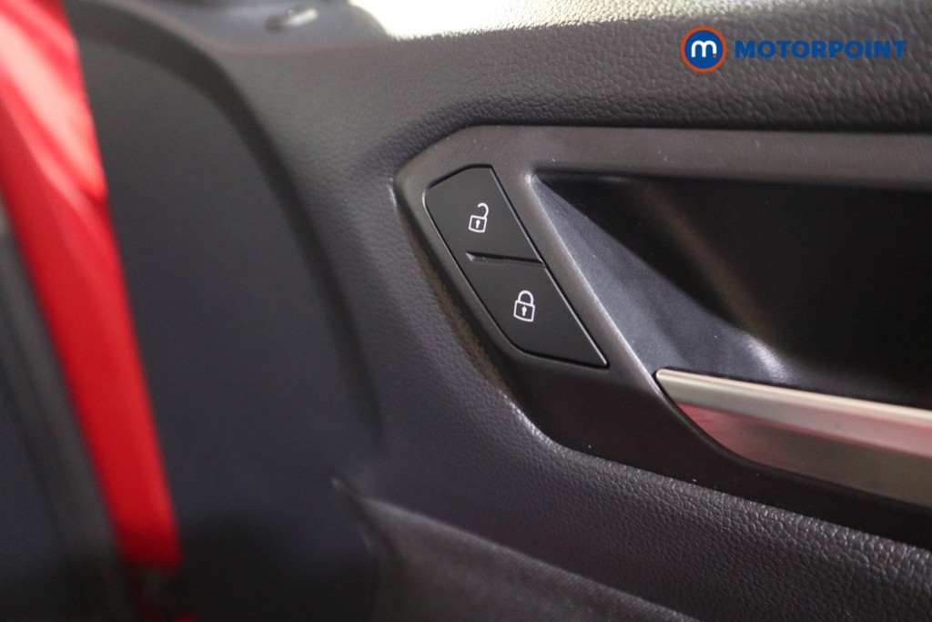 Volkswagen T-Roc Life Manual Petrol SUV - Stock Number (1602895) - 11th supplementary image