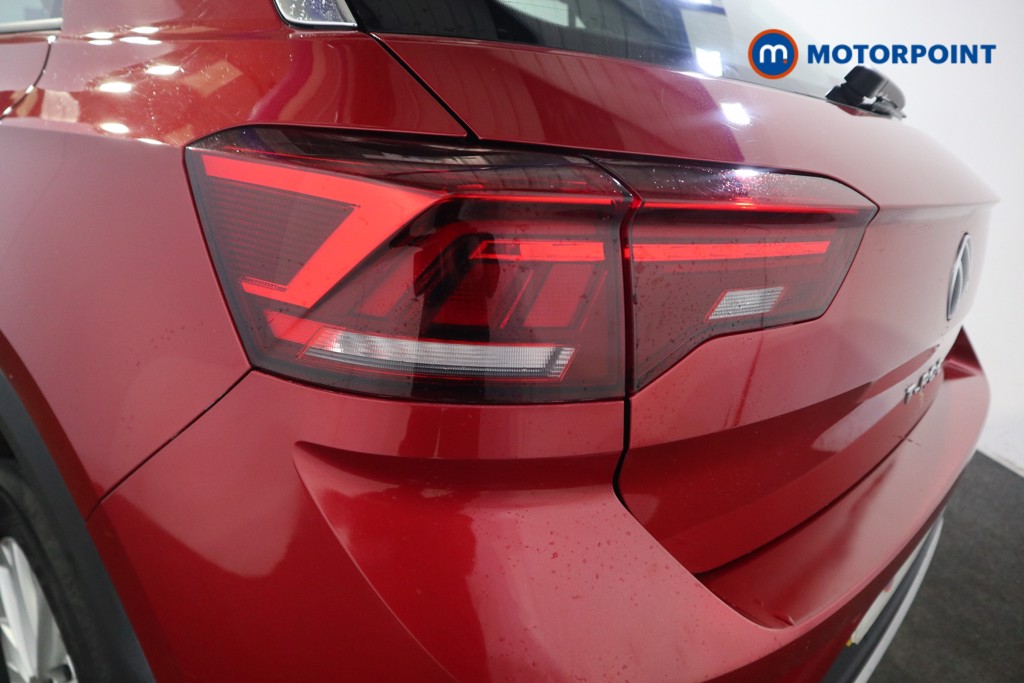 Volkswagen T-Roc Life Manual Petrol SUV - Stock Number (1602895) - 24th supplementary image