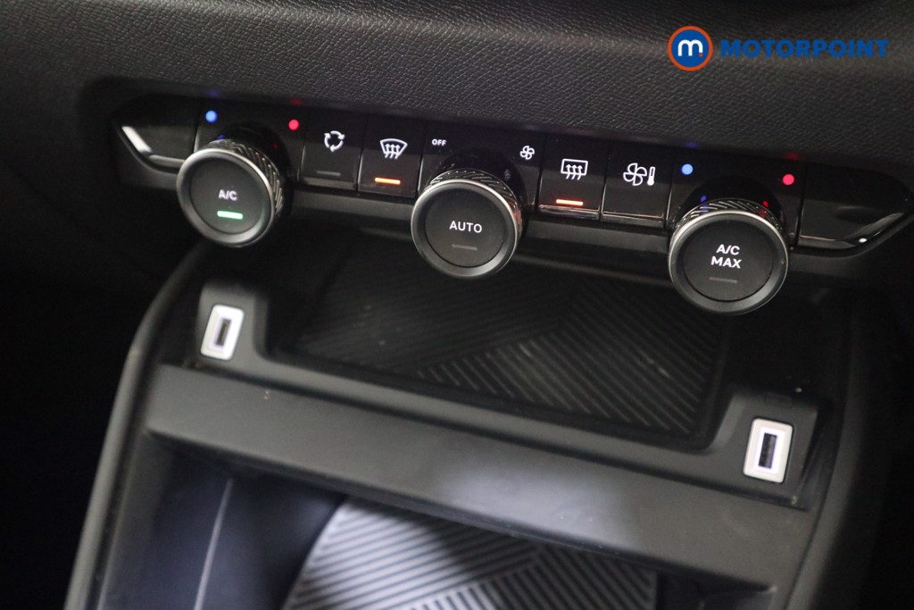 Citroen C4 Sense Plus Manual Petrol Hatchback - Stock Number (1603161) - 8th supplementary image