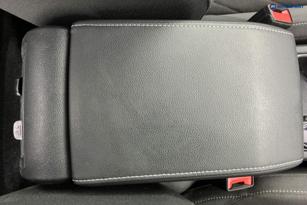 Volkswagen Golf Style Manual Petrol Hatchback - Stock Number (1603285) - 17th supplementary image