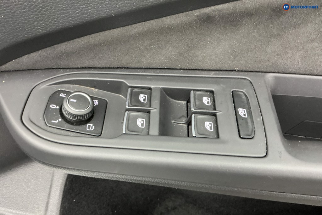 Volkswagen Golf Style Manual Petrol Hatchback - Stock Number (1603285) - 28th supplementary image