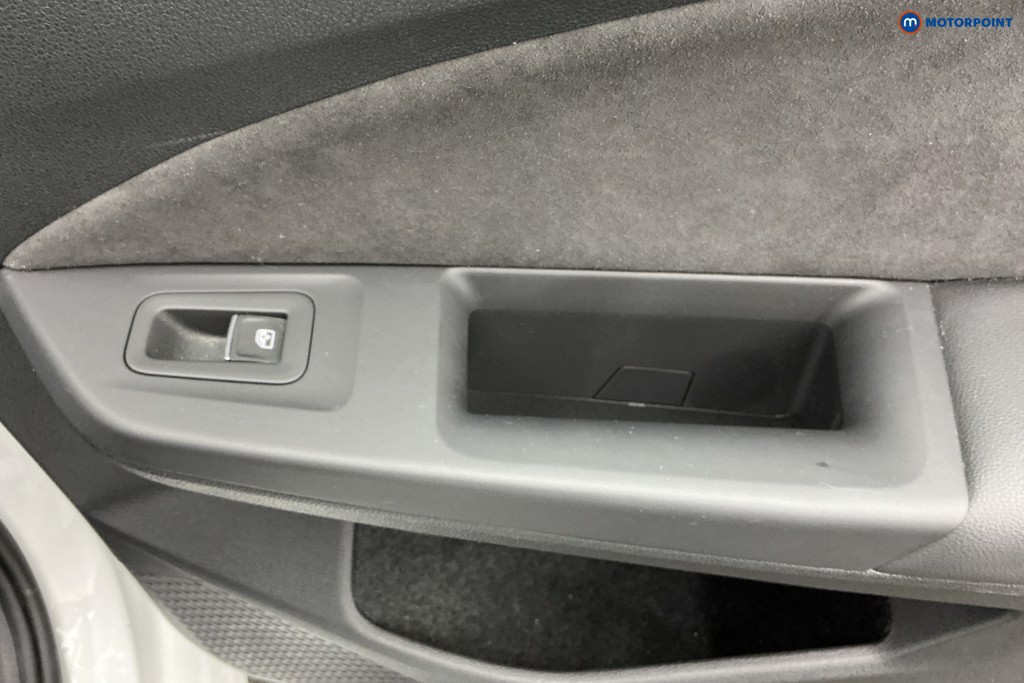 Volkswagen Golf Style Manual Petrol Hatchback - Stock Number (1603285) - 31st supplementary image