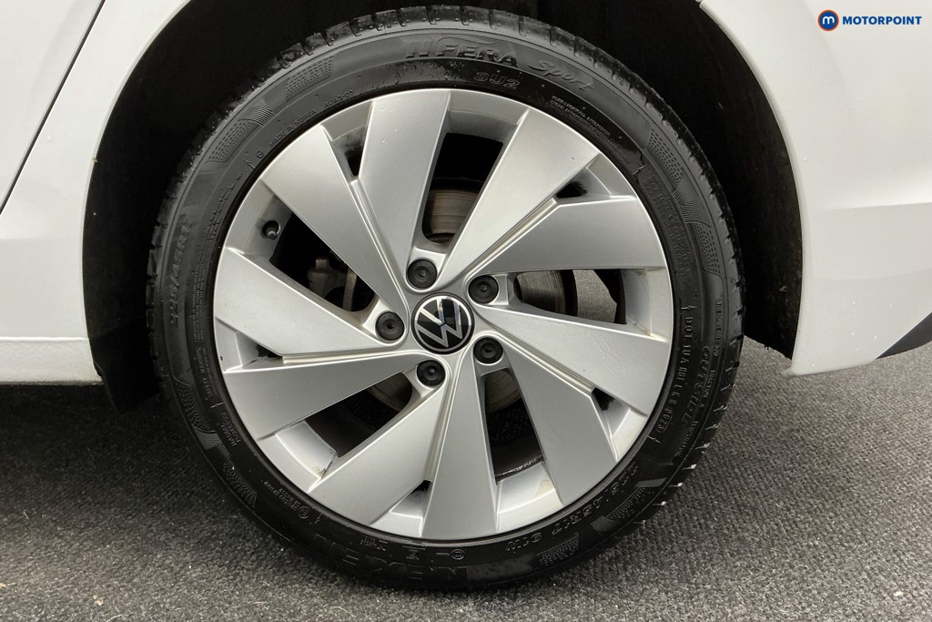 Volkswagen Golf Style Manual Petrol Hatchback - Stock Number (1603285) - 39th supplementary image