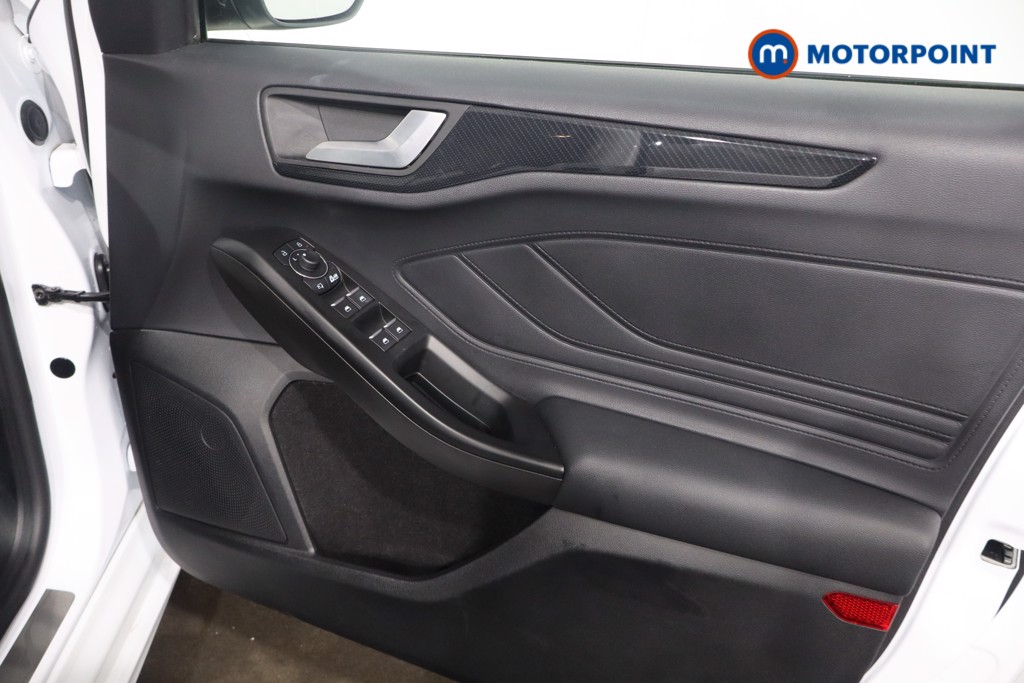 Ford Focus St-Line X Edition Manual Petrol Hatchback - Stock Number (1603452) - 23rd supplementary image