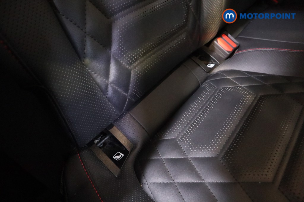 Ford Focus St-Line Vignale Automatic Petrol Hatchback - Stock Number (1603601) - 16th supplementary image