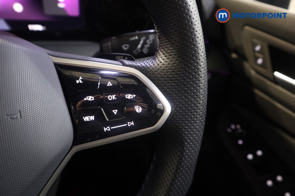 Volkswagen Golf R-Line Automatic Petrol Hatchback - Stock Number (1603613) - 4th supplementary image