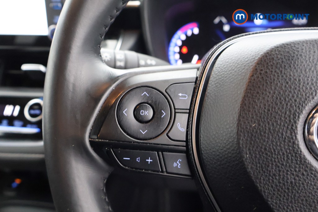 Toyota Corolla Design Automatic Petrol-Electric Hybrid Estate - Stock Number (1603669) - 2nd supplementary image