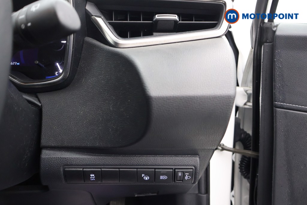 Toyota Corolla Design Automatic Petrol-Electric Hybrid Estate - Stock Number (1603669) - 7th supplementary image