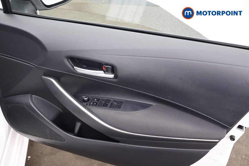 Toyota Corolla Design Automatic Petrol-Electric Hybrid Estate - Stock Number (1603669) - 12th supplementary image