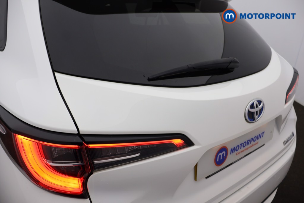 Toyota Corolla Design Automatic Petrol-Electric Hybrid Estate - Stock Number (1603669) - 21st supplementary image