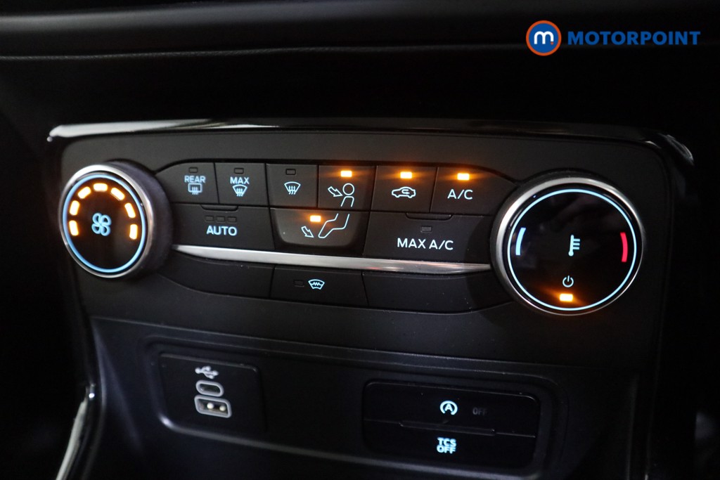 Ford Ecosport Titanium Manual Petrol SUV - Stock Number (1603764) - 9th supplementary image