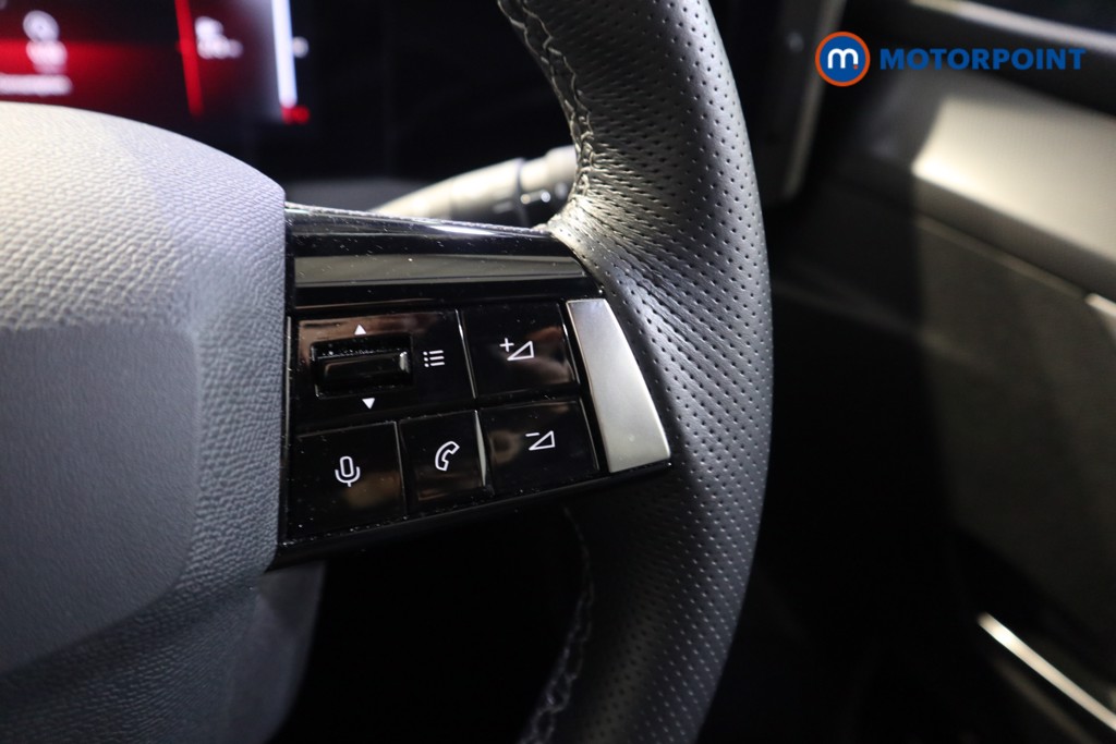 Vauxhall Astra Ultimate Manual Petrol Hatchback - Stock Number (1604101) - 4th supplementary image