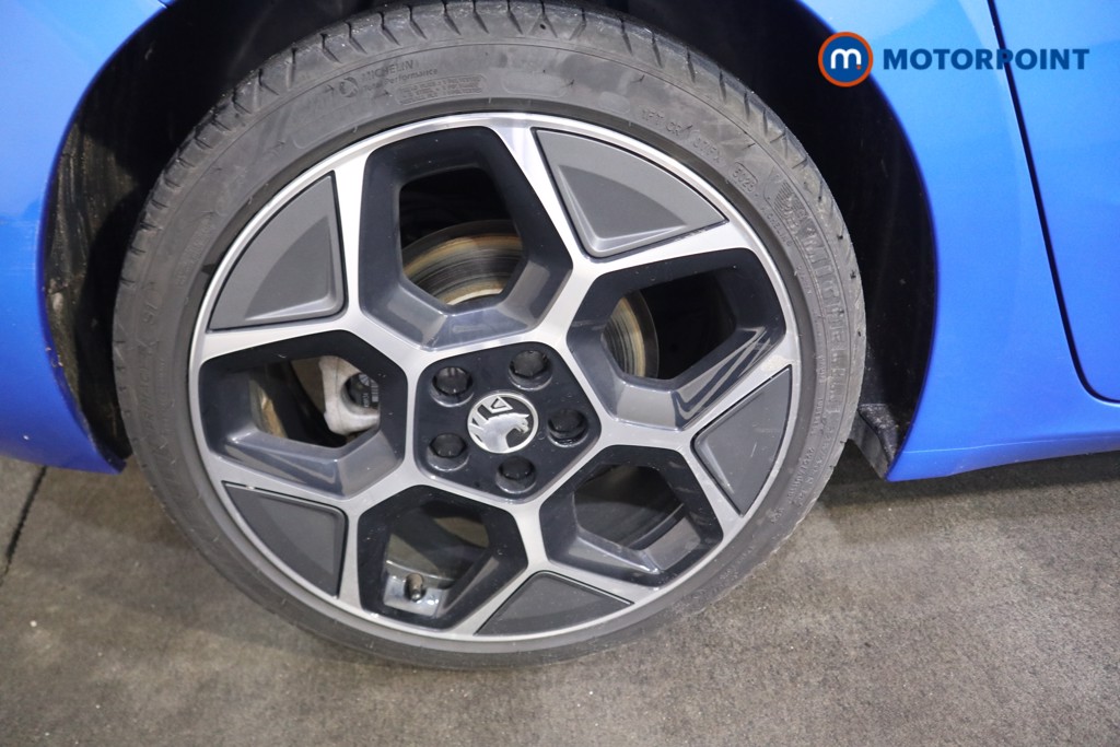 Vauxhall Astra Ultimate Manual Petrol Hatchback - Stock Number (1604101) - 17th supplementary image