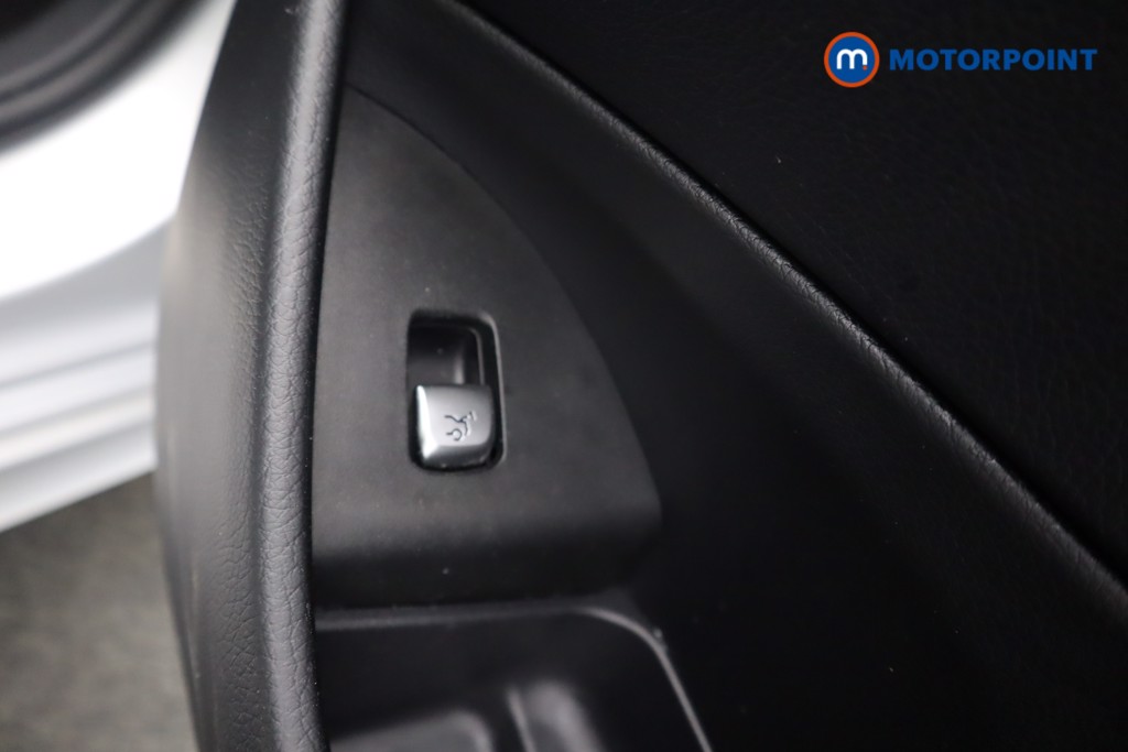 Mercedes-Benz E Class Amg Line Automatic Petrol Saloon - Stock Number (1604597) - 24th supplementary image