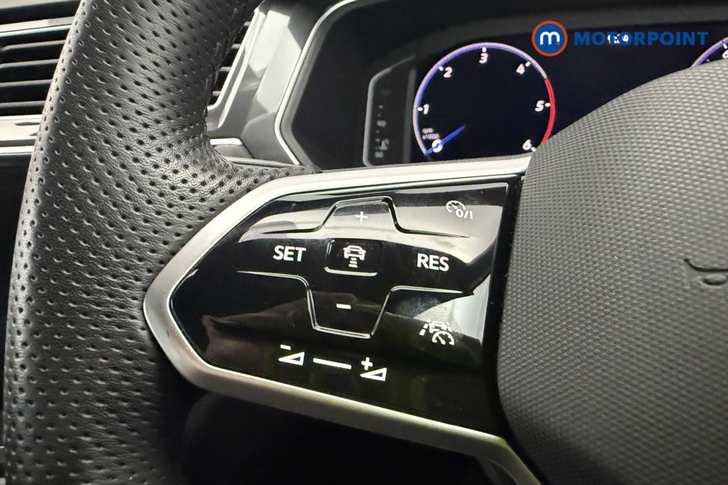 Volkswagen Tiguan R-Line Automatic Diesel SUV - Stock Number (1604791) - 14th supplementary image