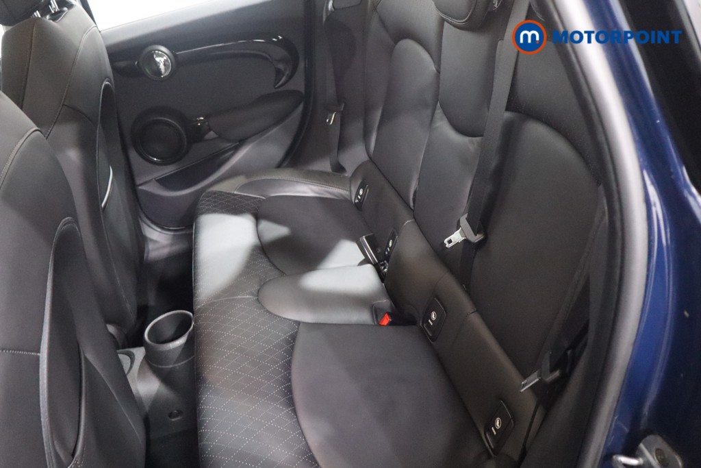 Mini Hatchback Cooper Classic Manual Petrol Hatchback - Stock Number (1605043) - 5th supplementary image