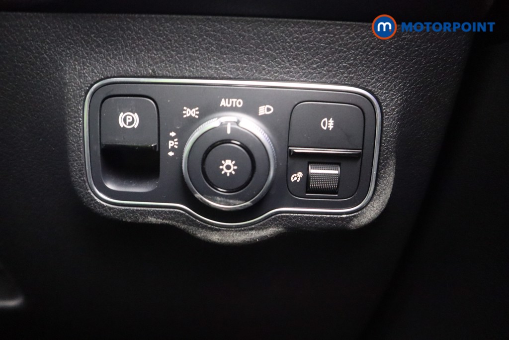 Mercedes-Benz GLB Amg Line Automatic Diesel SUV - Stock Number (1605110) - 10th supplementary image