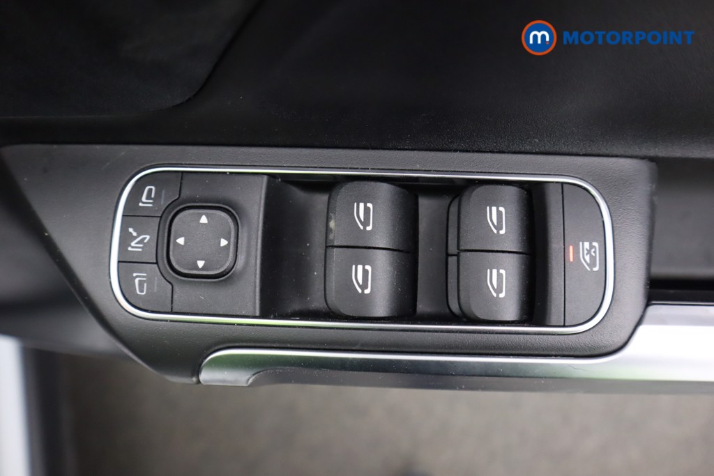 Mercedes-Benz GLB Amg Line Automatic Petrol SUV - Stock Number (1605243) - 22nd supplementary image