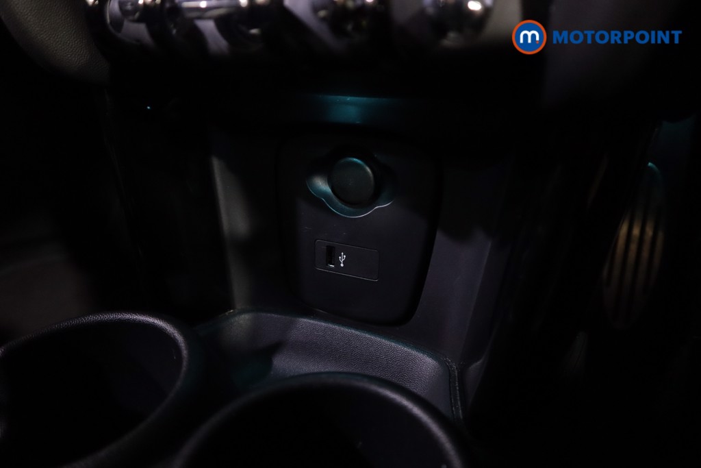 Mini Hatchback Cooper Sport Manual Petrol Hatchback - Stock Number (1605537) - 22nd supplementary image