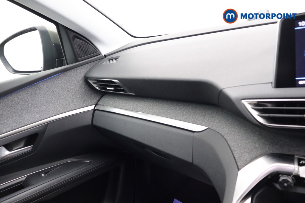 Peugeot 3008 Allure Manual Petrol SUV - Stock Number (1566709) - 7th supplementary image
