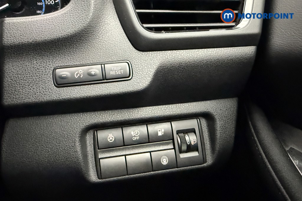 Nissan Leaf N-Connecta Automatic Electric Hatchback - Stock Number (1589308) - 9th supplementary image