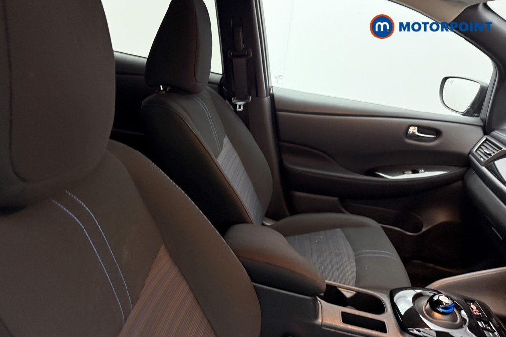 Nissan Leaf N-Connecta Automatic Electric Hatchback - Stock Number (1589308) - 13th supplementary image