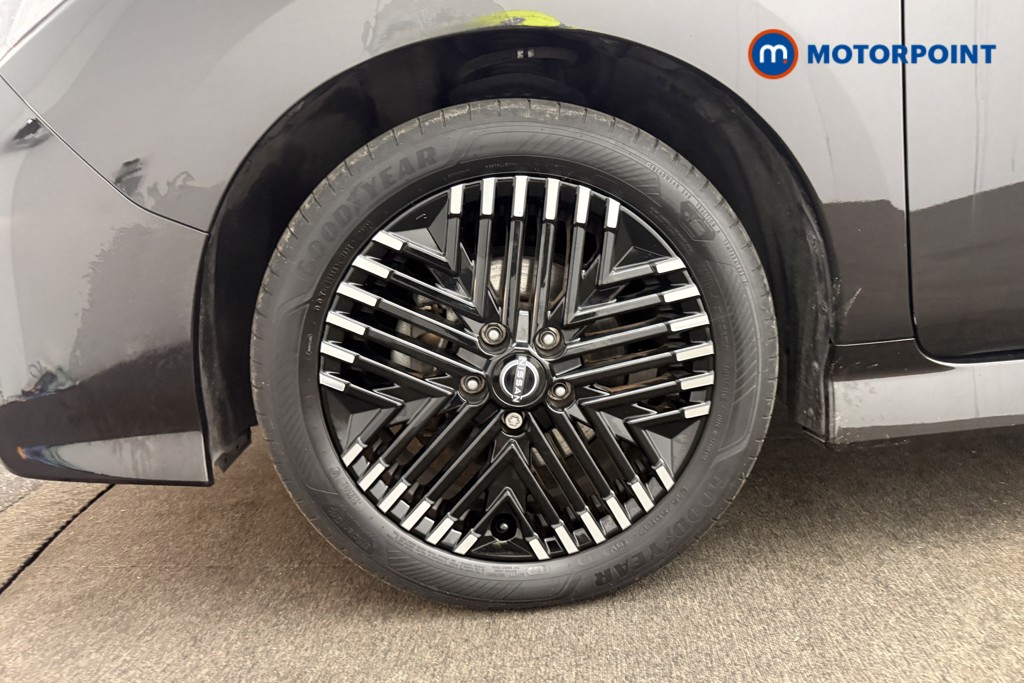 Nissan Leaf N-Connecta Automatic Electric Hatchback - Stock Number (1589308) - 32nd supplementary image