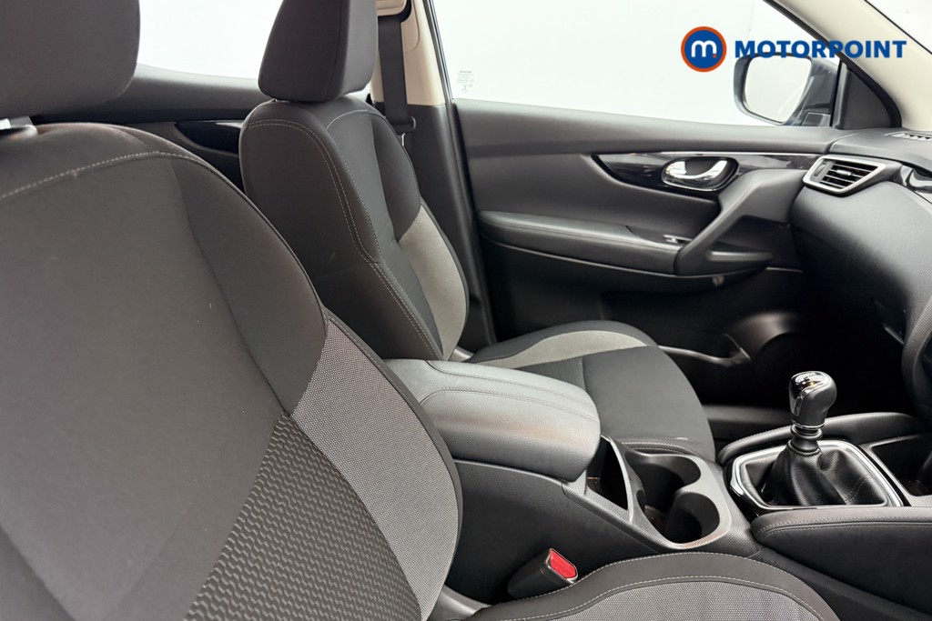 Nissan Qashqai Acenta Premium Manual Petrol SUV - Stock Number (1590365) - 12th supplementary image